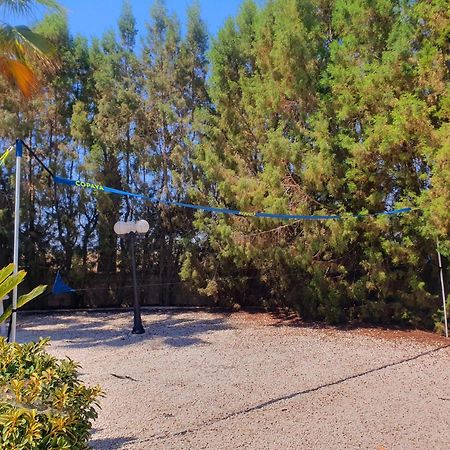 Larnaca Mansion Ideal For 3 Families Or More Екстер'єр фото