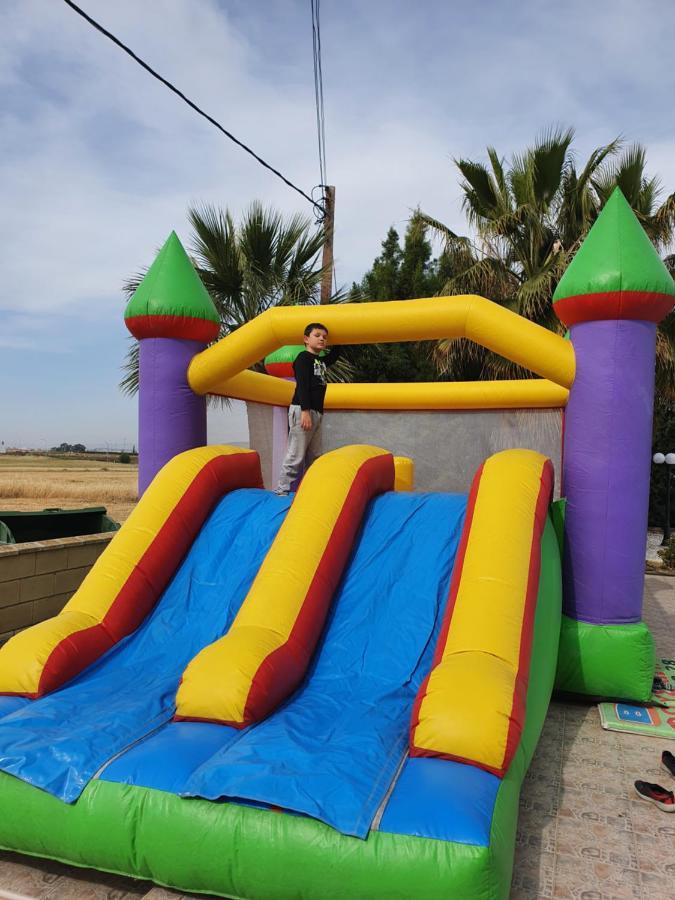 Larnaca Mansion Ideal For 3 Families Or More Екстер'єр фото