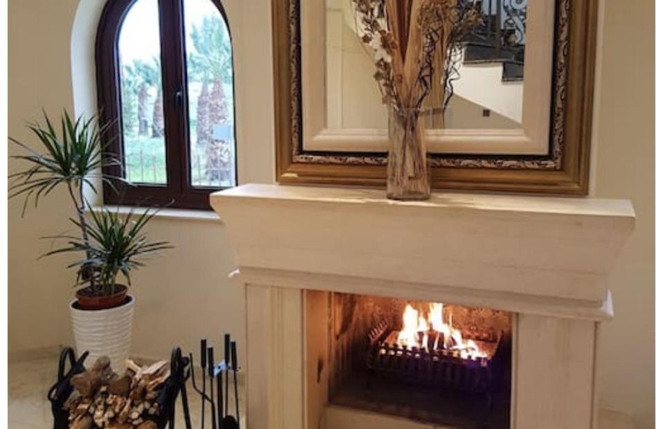 Larnaca Mansion Ideal For 3 Families Or More Екстер'єр фото